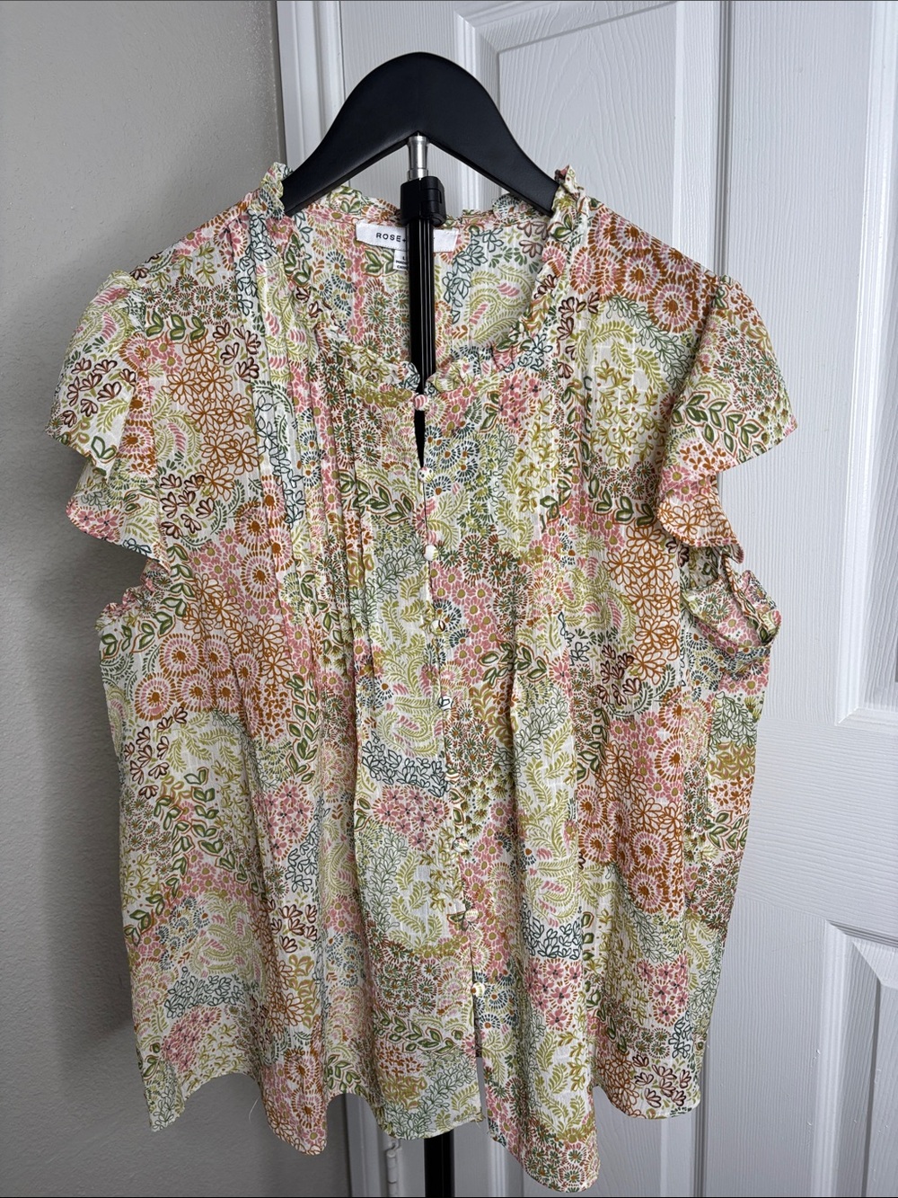 Rose & Olive Pink and Green Floral Ruffle-Sleeve Camisole